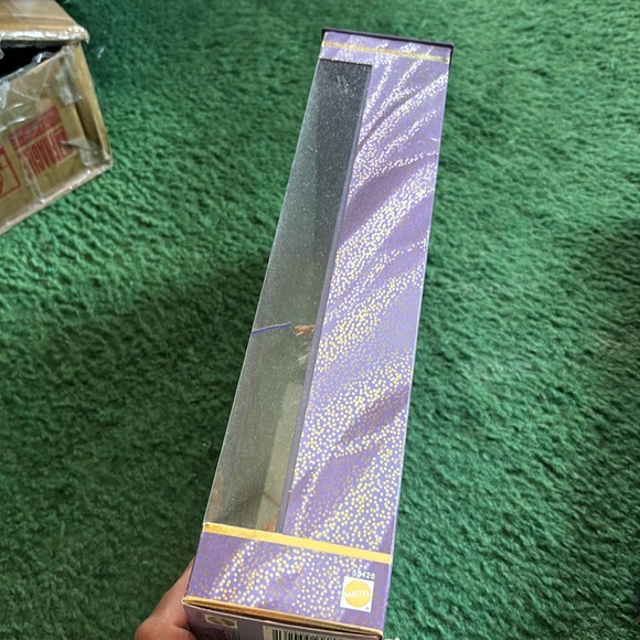 NIB. NWOT.  Barbie diva all that glitters collection.  Cross listed in kids. - Picture 4 of 6